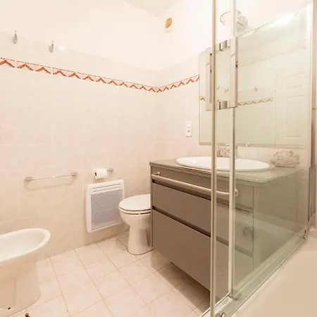 2 Bedrooms 2 Bathrooms Clear View In Palm Area Cannes