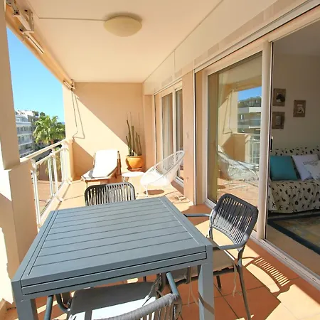 2 Bedrooms 2 Bathrooms Clear View In Palm Area * Cannes
