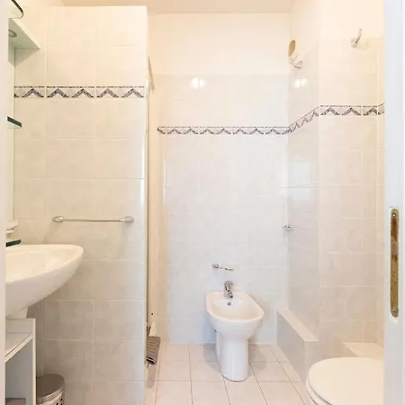 2 Bedrooms 2 Bathrooms Clear View In Palm Area Apartamento
